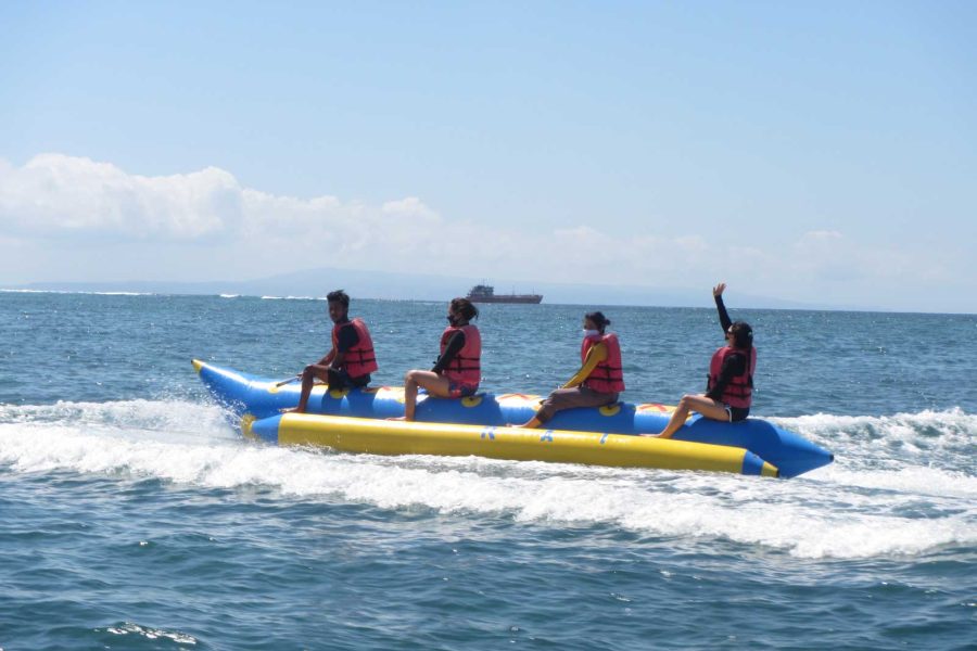Banana Boat Ride – Private Transfer